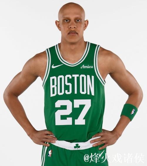 新一代无眉大侠，乔丹沃尔什从脱发患者到为他人撑伞！