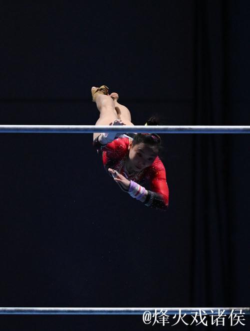 大运会亮点：体操羽毛球完美收官 马秀针勇夺女子半马金牌