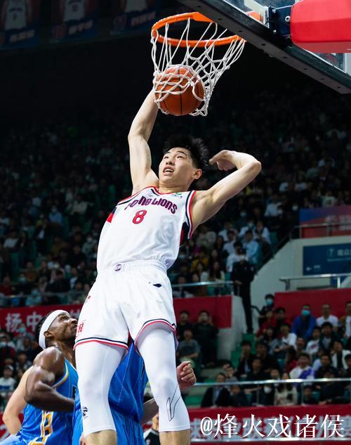 崔永熙NBA季前赛初登场 8分钟内拿下1分2篮板