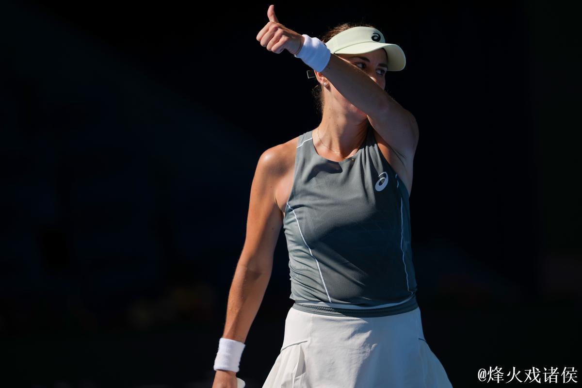 高芙2-1击败本西奇 中网九连胜挺进女单八强 高芙2-1击败本西奇 中网九连胜挺进女单八强